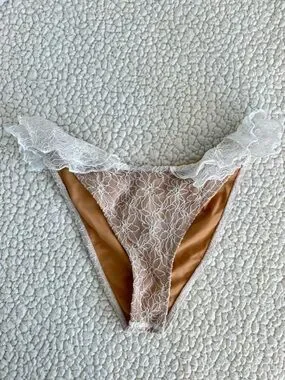 Beach Riot | Swim | Beach Riot Nude And White Lace Underwire Lacetrim ...